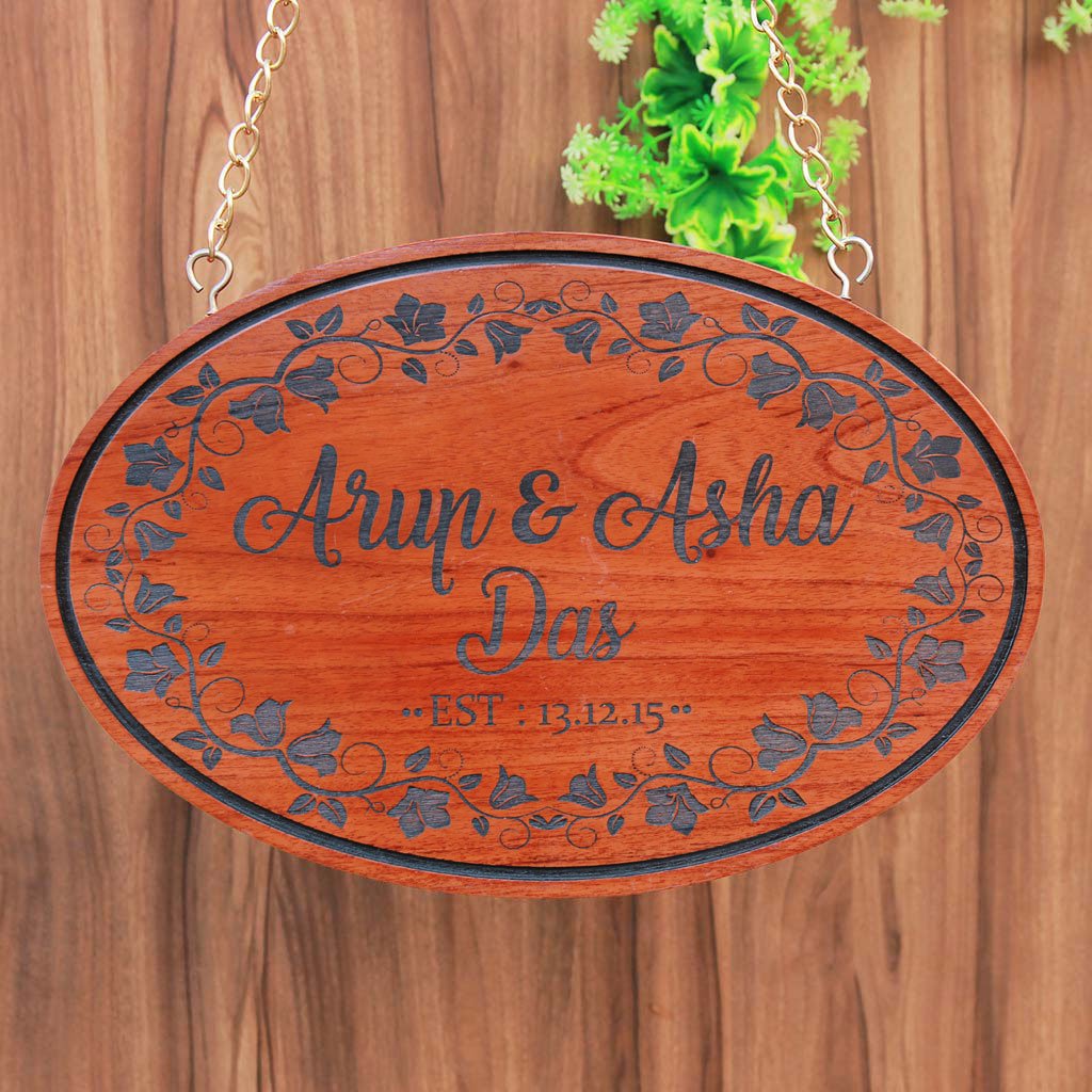 PERSONALIZED COUPLE NAME SIGN – WOODEN HANGING SIGN