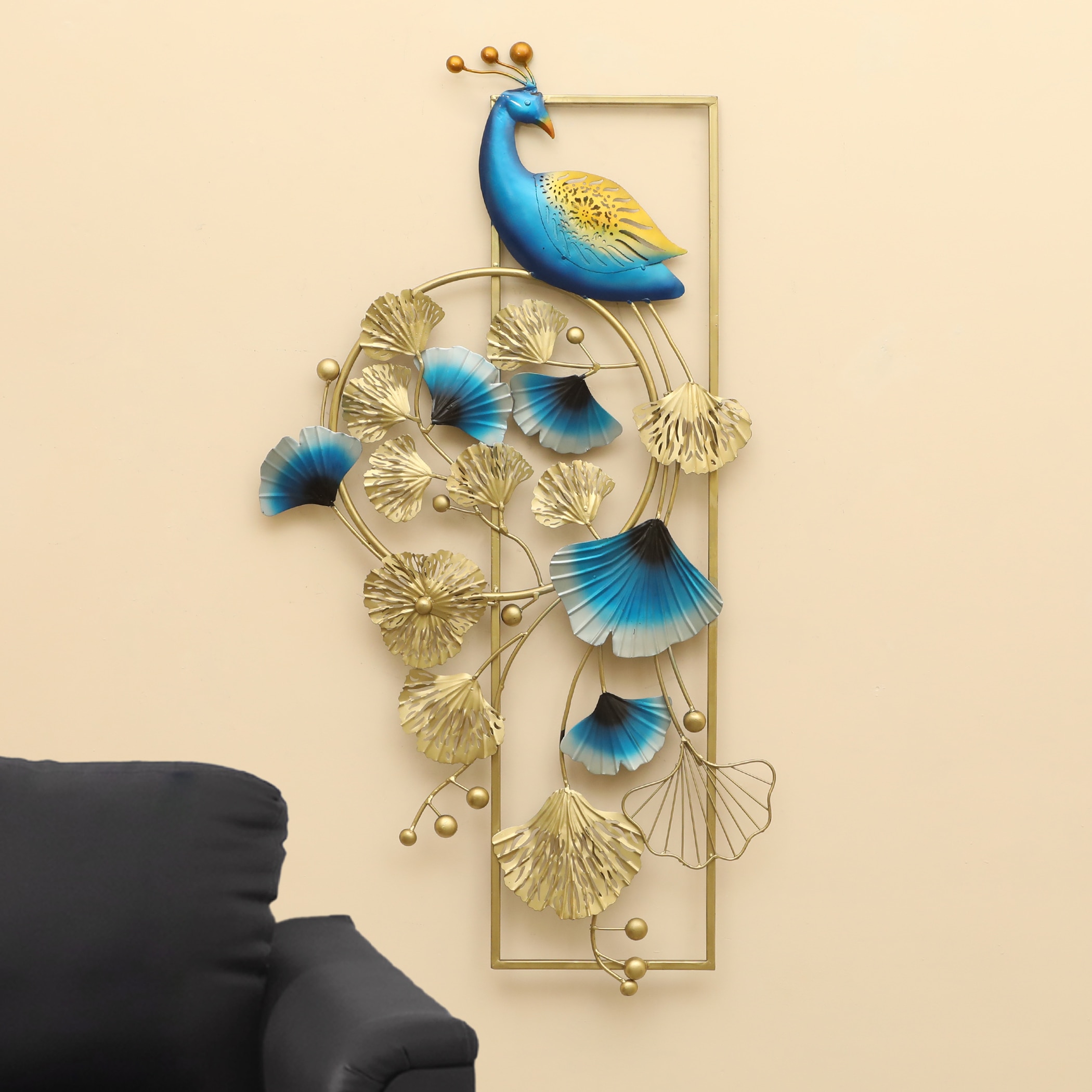 W-Feathered Abstract Metal Wall Decor in Multicolor Set of 1 W-Feathered Abstract Metal Wall Decor in Multicolor Set of 1